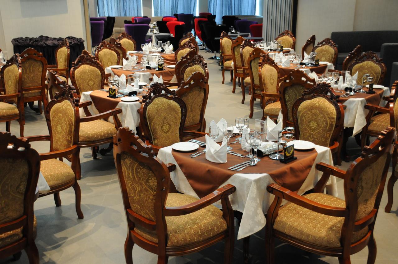 Frsan Palace Hotel Manama Exterior foto