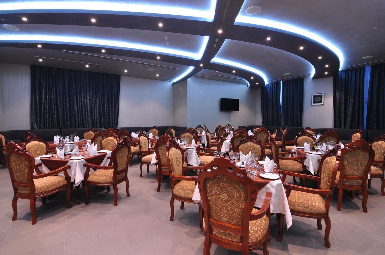 Frsan Palace Hotel Manama Exterior foto